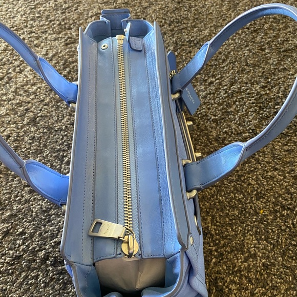 💵 SOLD 💵 Coach Swagger Christal Blue 33 - Picture 4 of 12